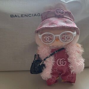 Pink accessorized Laububu monster purse charm